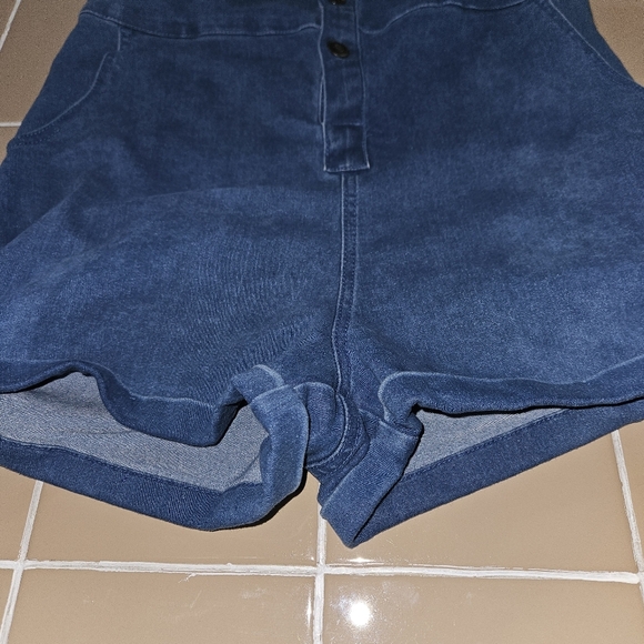 70's style stretchy denim Button Front Romper. Size Medium. - Picture 6 of 6